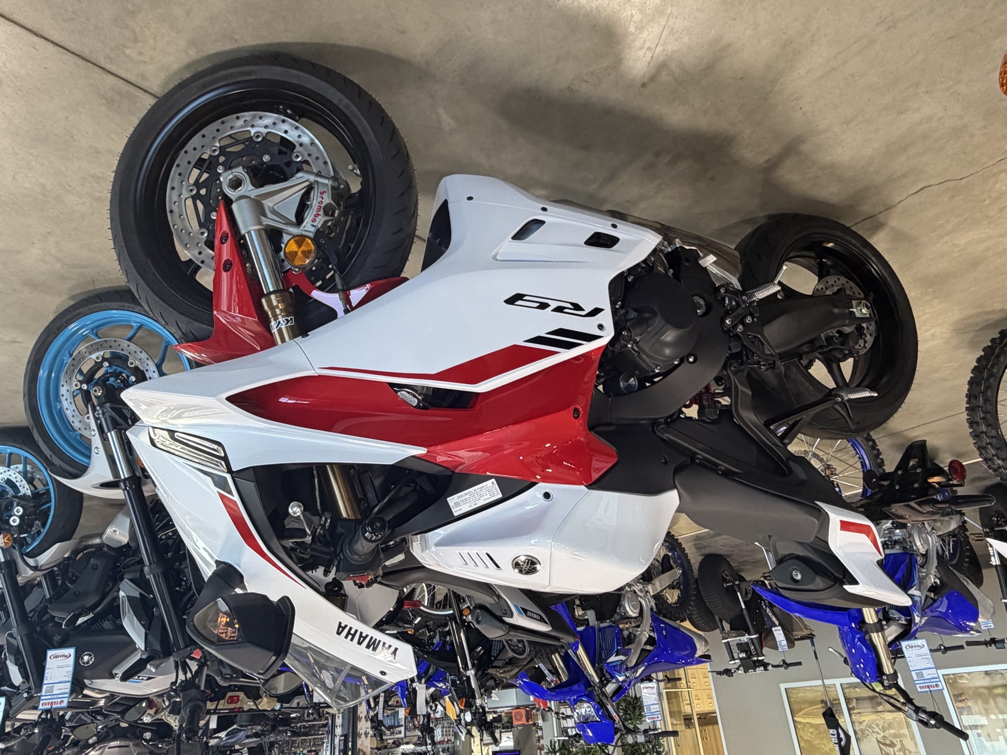2025 Yamaha YZF-R9 - Image 7