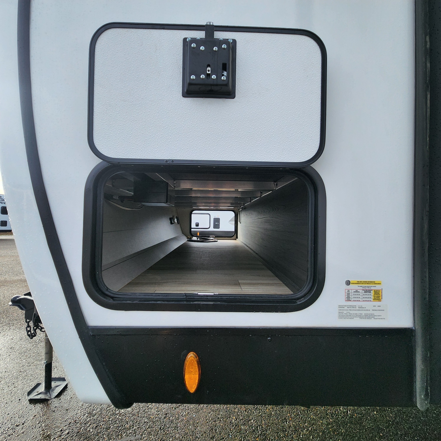 2026 VENTURE RV SPORTTREK 343VIK - Image 12