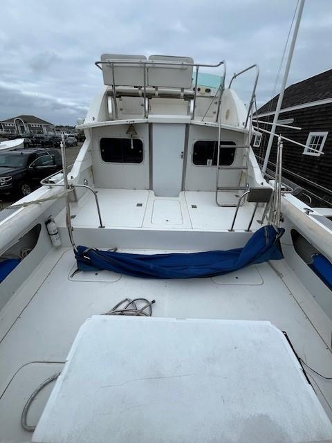 1982 BERTRAM 28 Flybridge Standard - Image 2