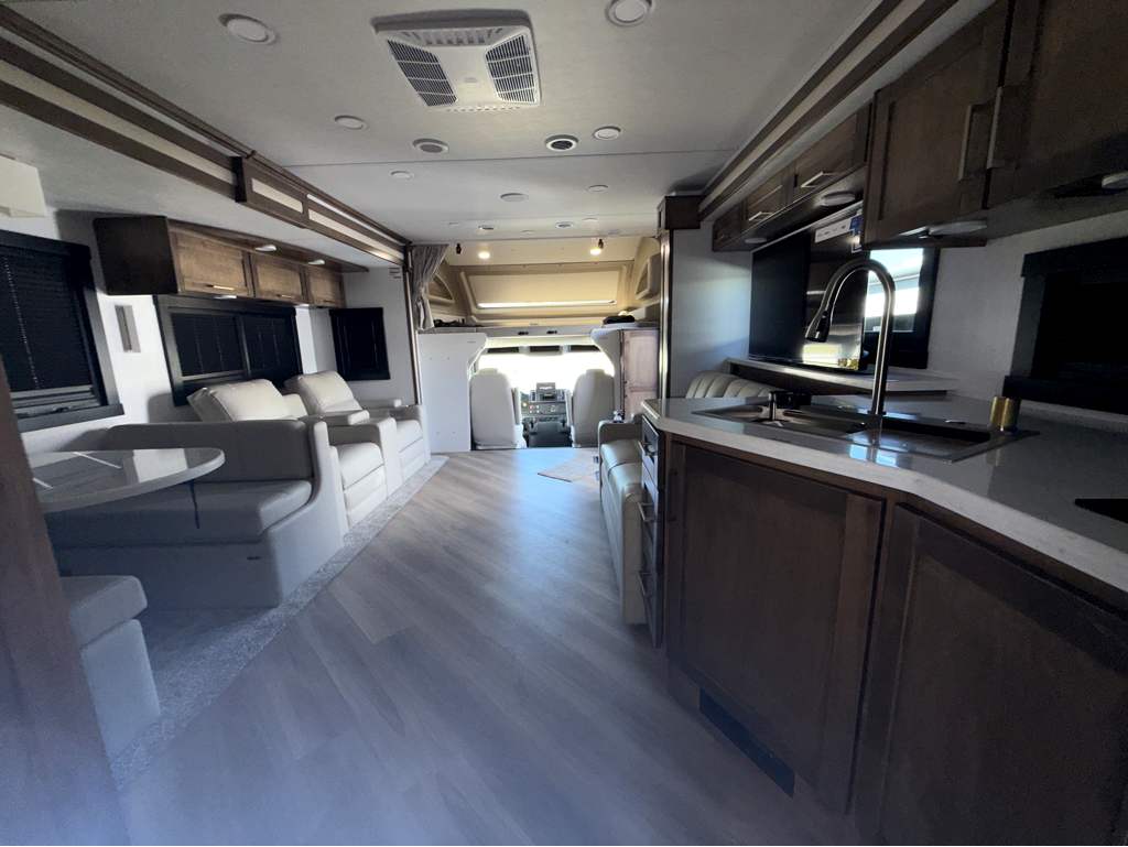 2026 JAYCO SENECA 37M - Image 32