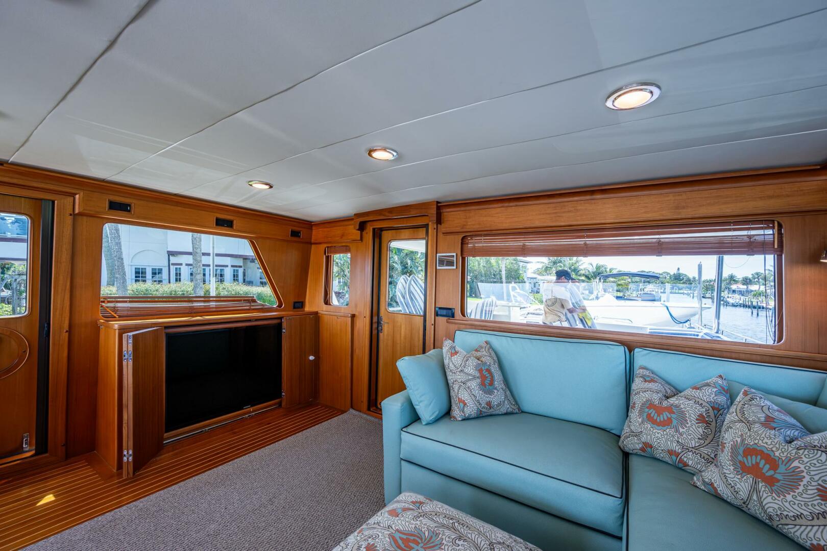 2013 Marlow Explorer Enclosed Bridge (CB) - Image 35