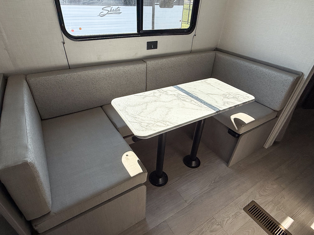 2025 COACHMEN 25QBH - Image 33