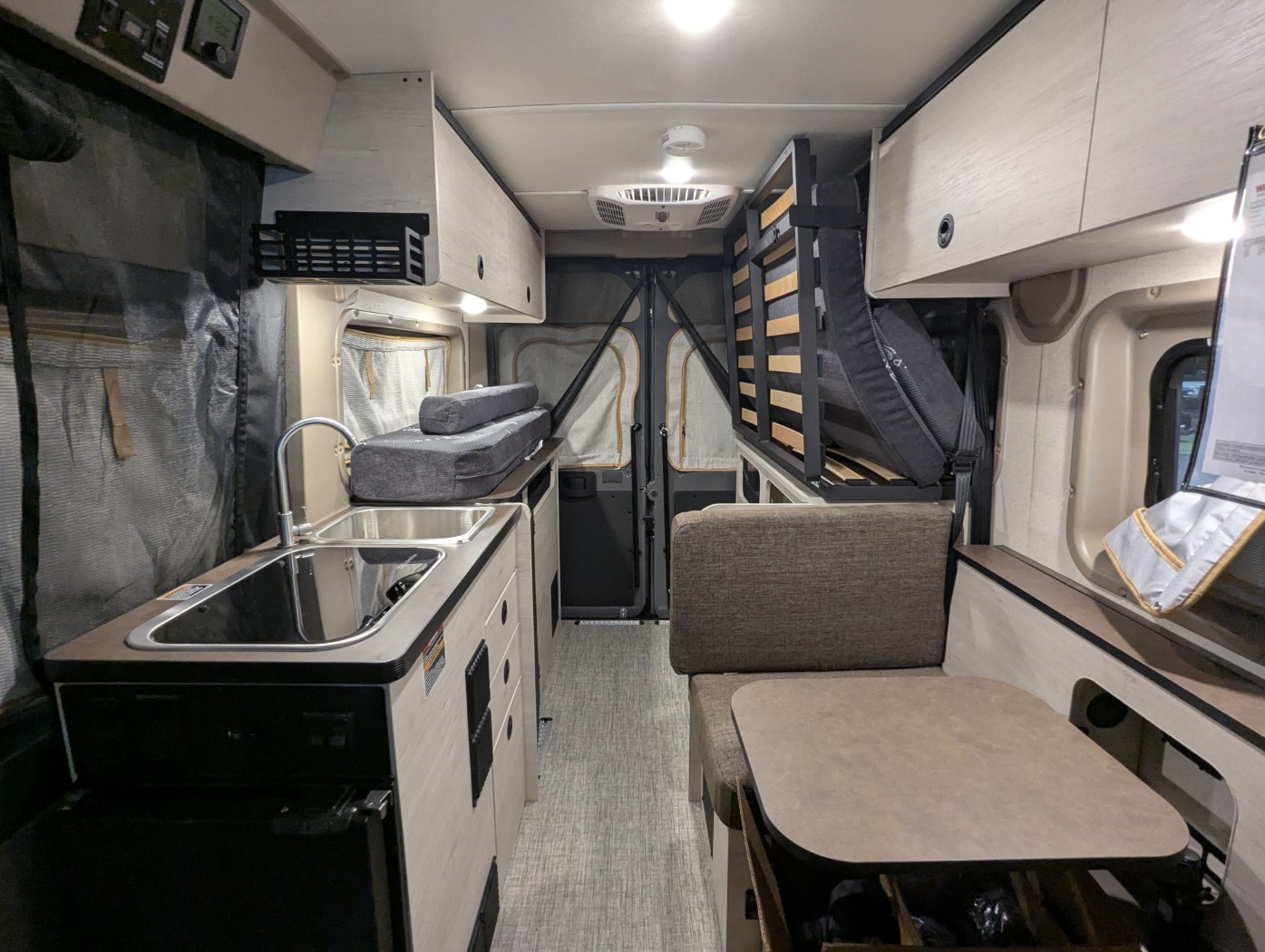 2027 Winnebago Solis Pocket 36A - Image 17