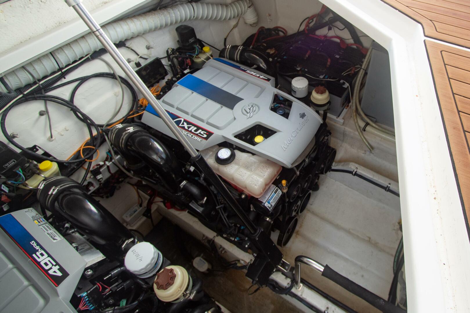 2008 Rinker 40 Express Cruiser - Image 20