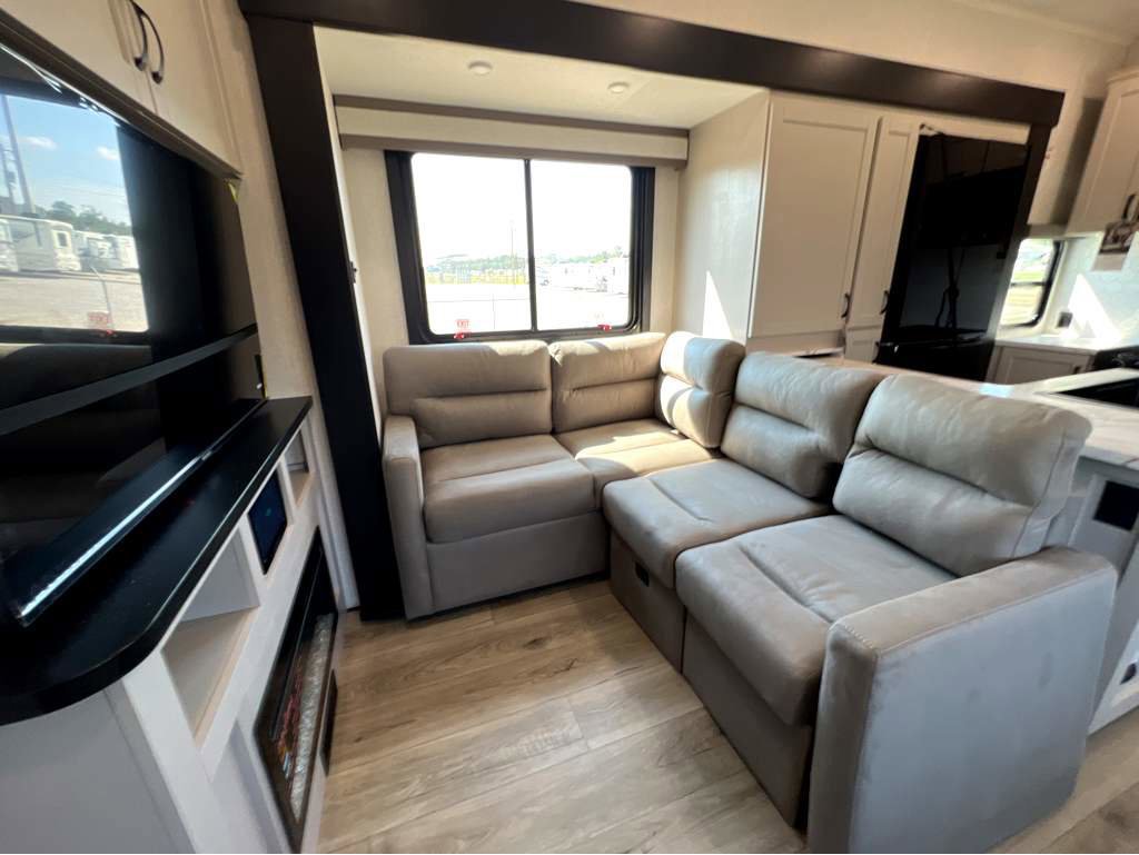 2026 JAYCO SEISMIC 395 - Image 17