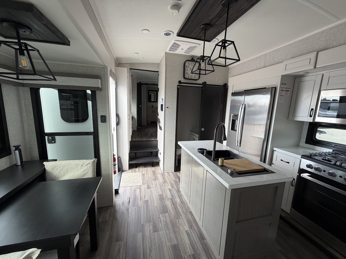 2025 JAYCO NORTH POINT 382FLRB - Image 16