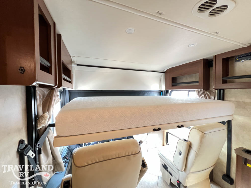 2015 Fleetwood Excursion 35B - Image 18