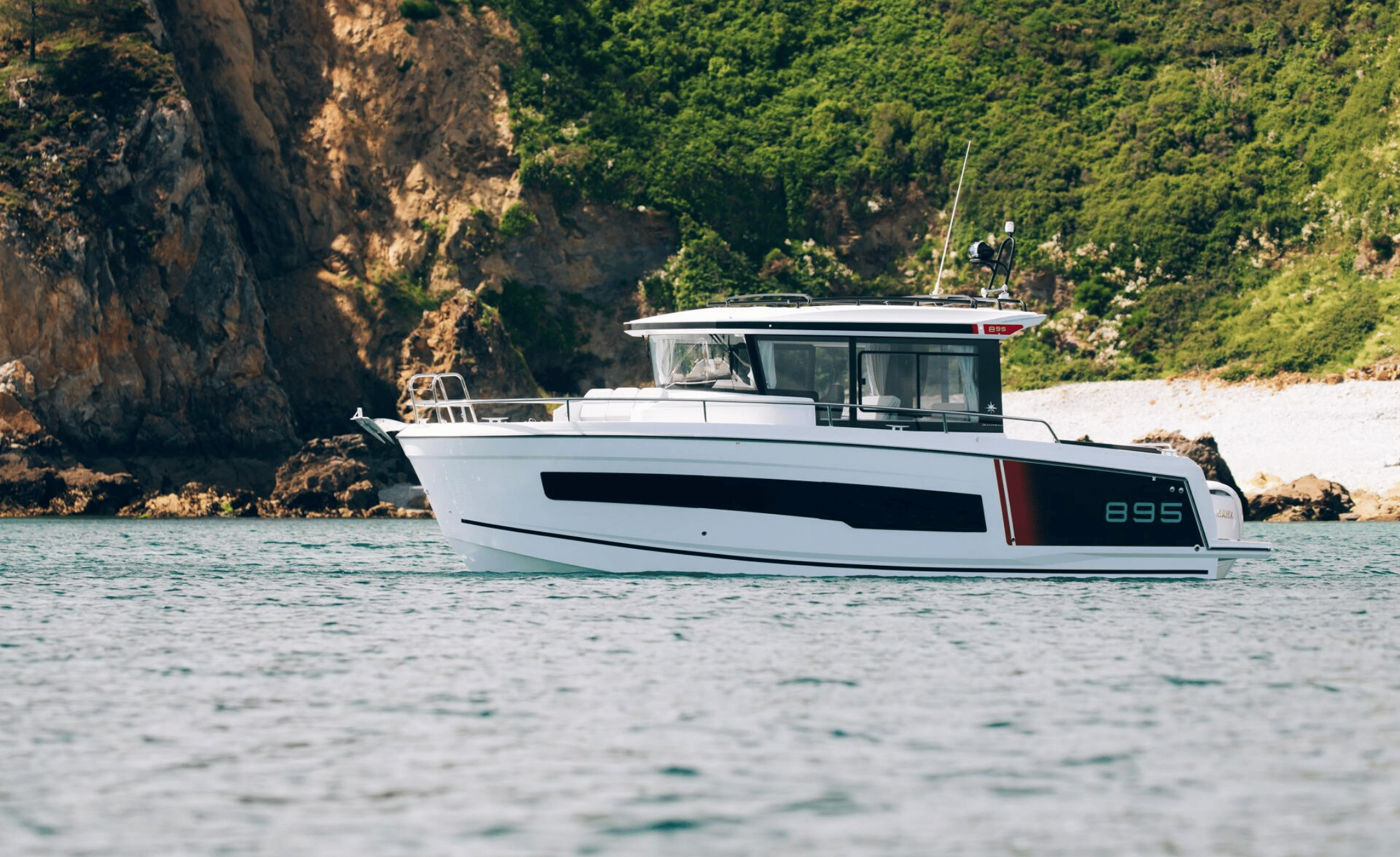 2027 Jeanneau NC 895 Sport S2 - Image 1