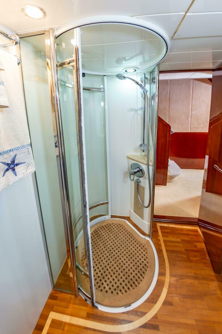 2006 Princess 75 - Image 75