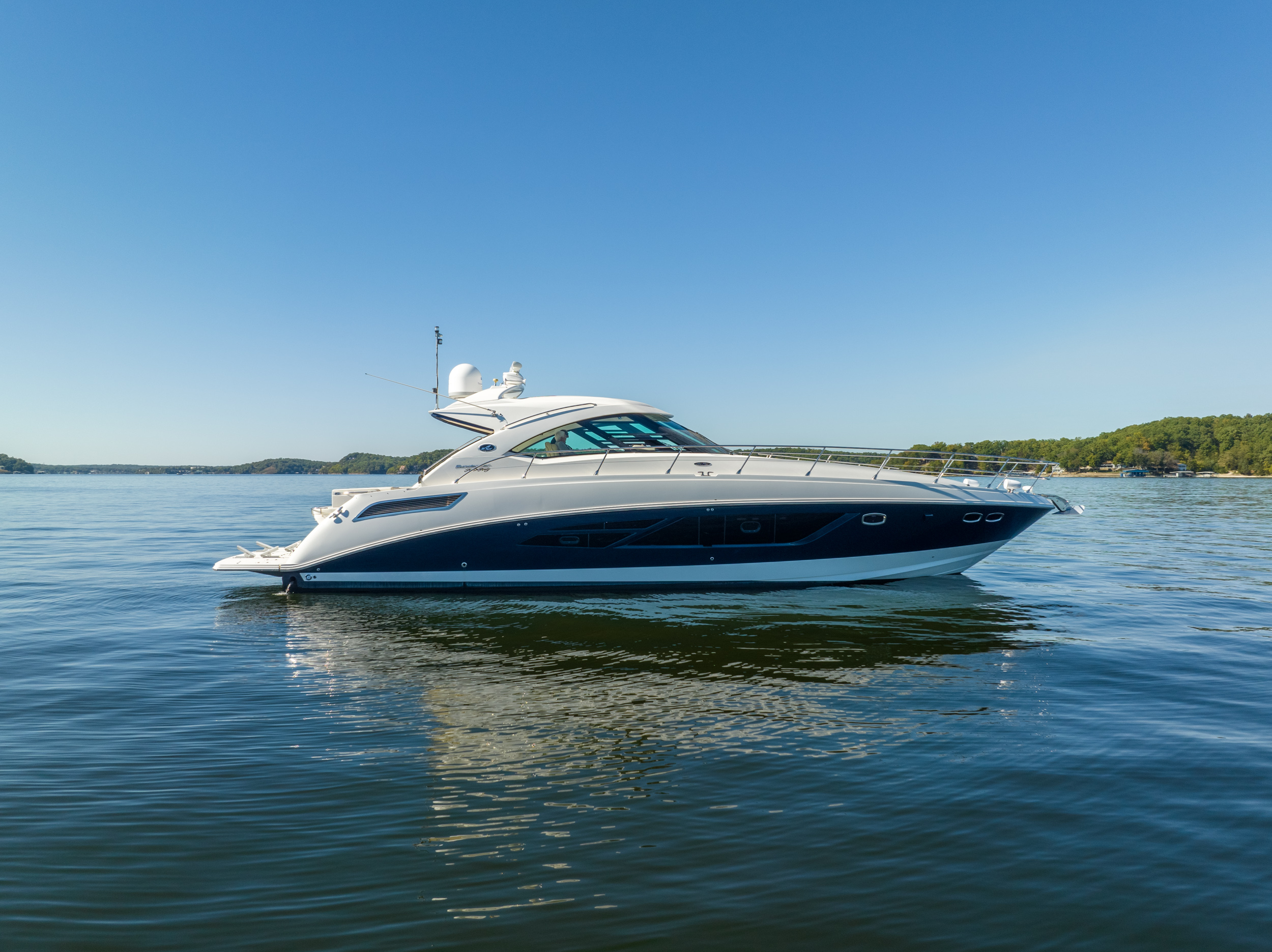 2013 Sea Ray 540 Sundancer - Image 11