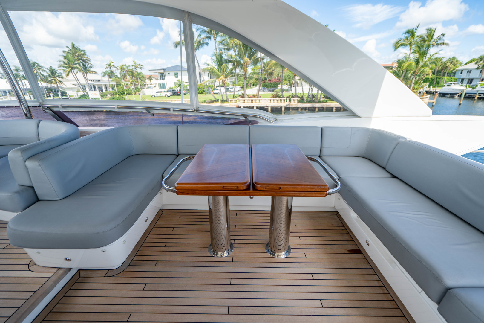 2018 Princess F62 - Image 37