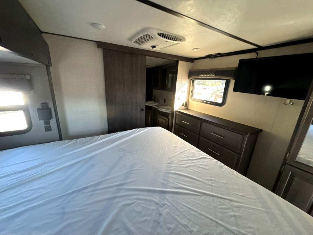 2019 CROSSROADS CRUISER 3451FB - Image 17