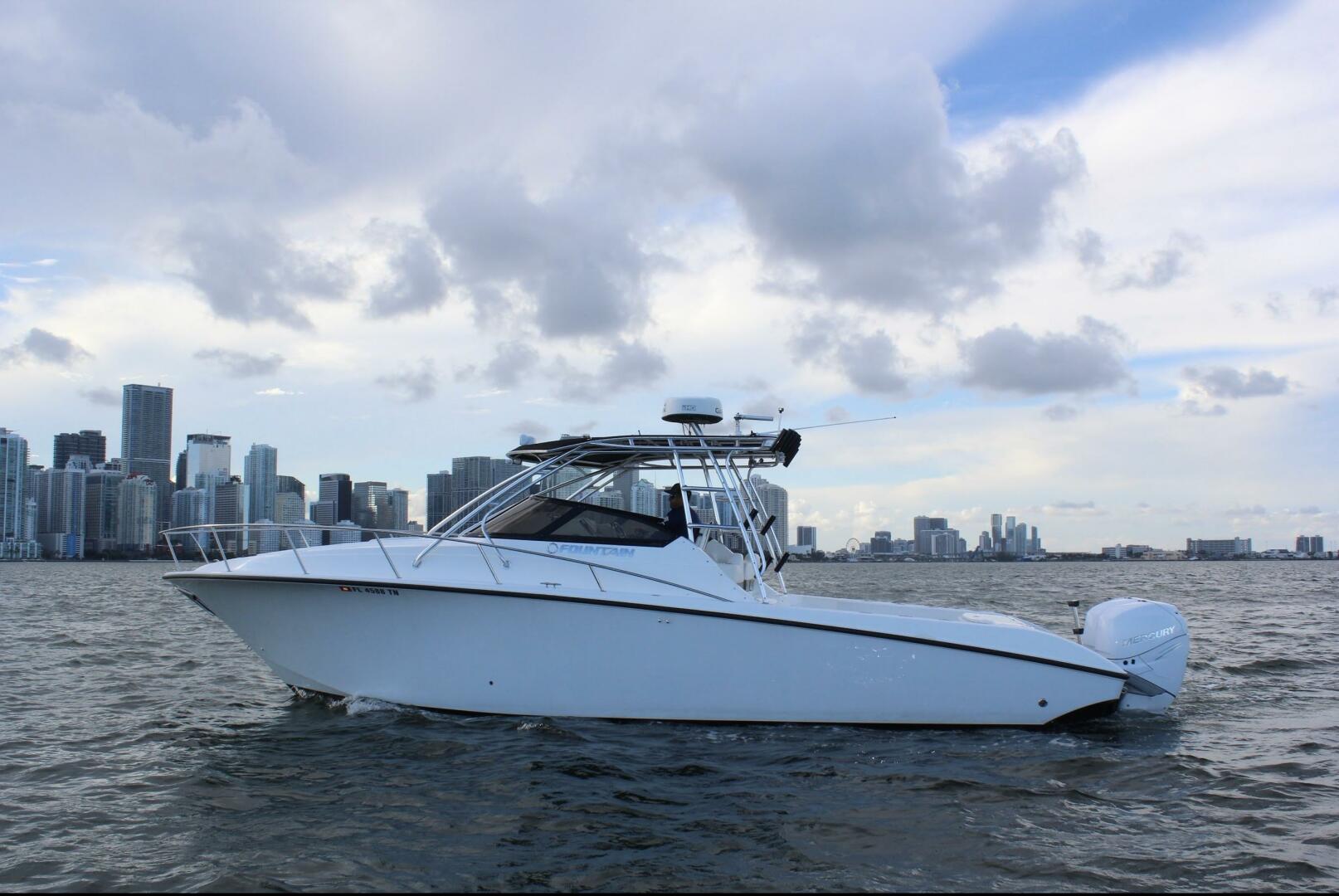 2007 Fountain 33 Sportfish Cruiser - Image 2
