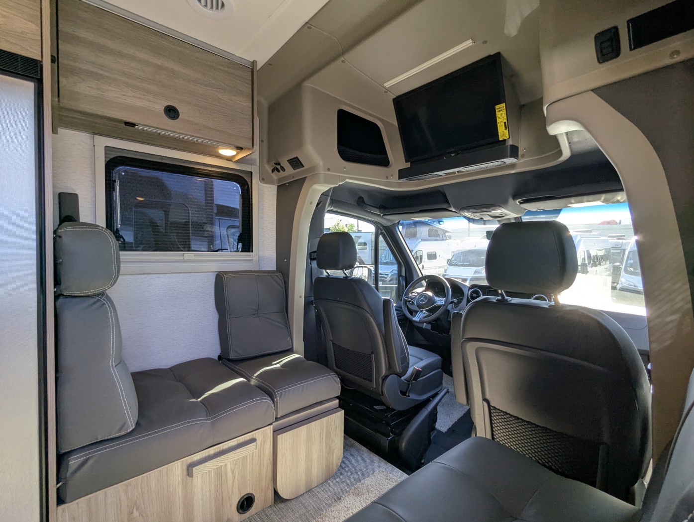 2026 Winnebago Ekko Sprinter 23B AWD - ATH Edition - Image 6