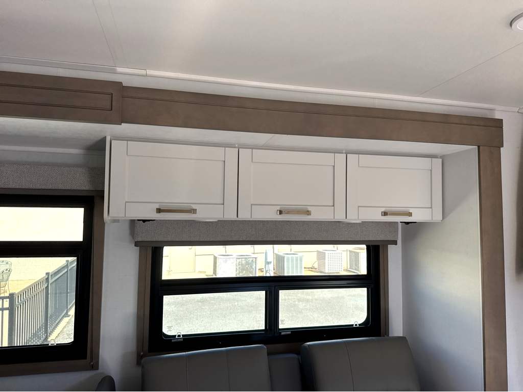 2027 ENTEGRA COACH ODYSSEY 29V - Image 17