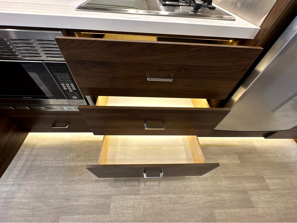 2023 WINNEBAGO VIEW 24D - Image 19