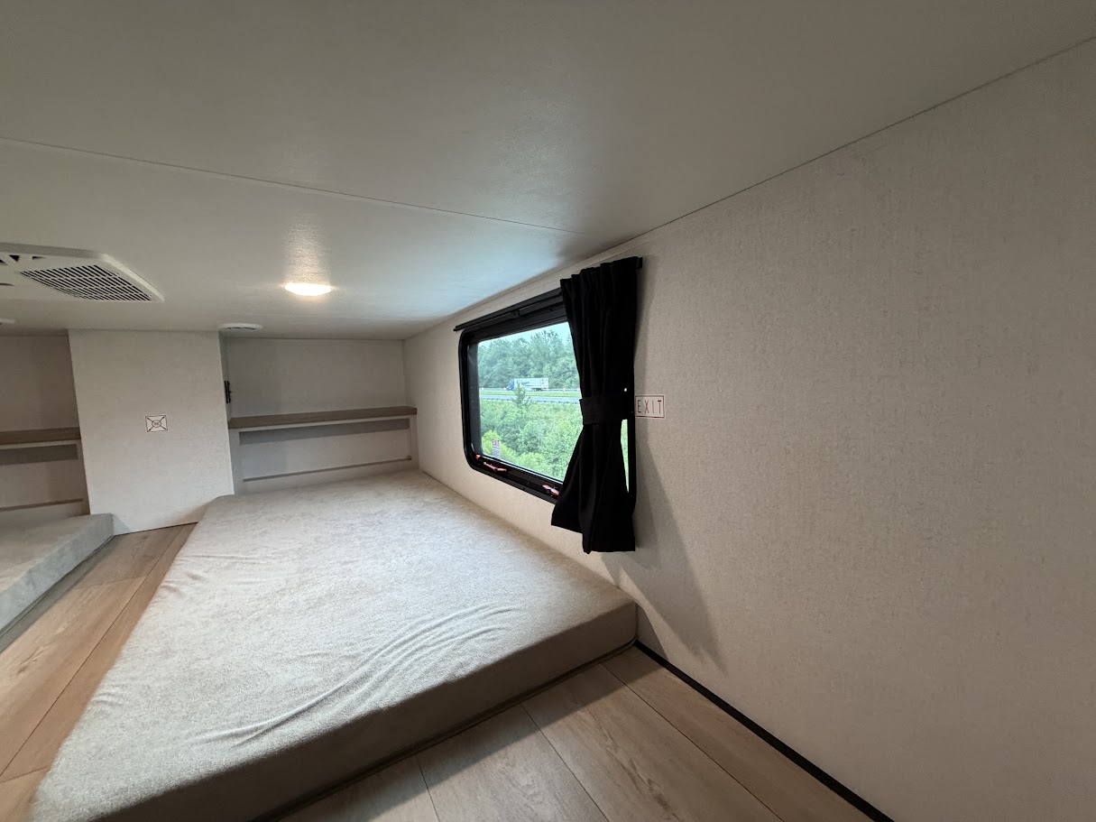2027 JAYCO JAY FLIGHT BUNGALOW 404LOFT - Image 47