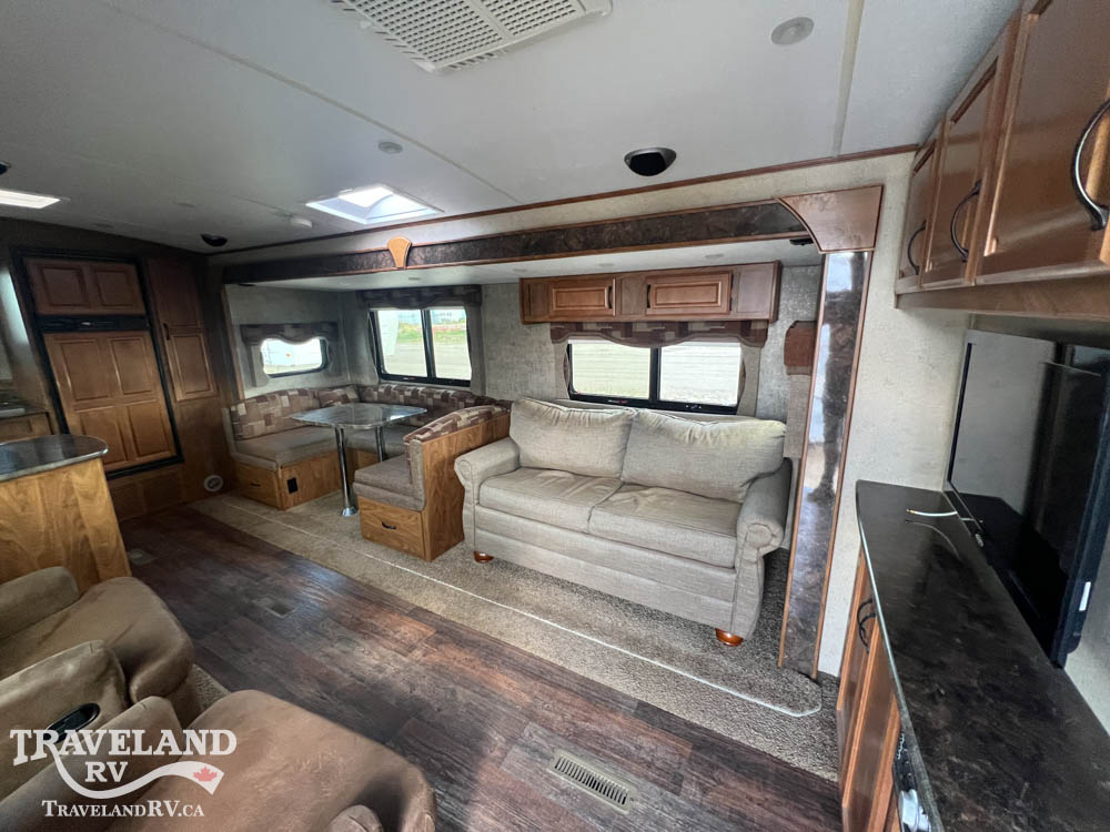 2015 OUTDOORS RV TIMBER RIDGE 280RKS - Image 9