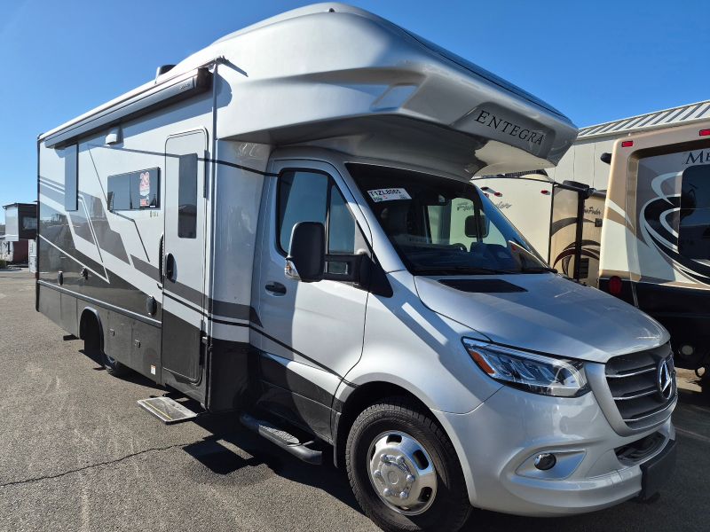 2026 Entegra Coach Qwest 25L - Image 1