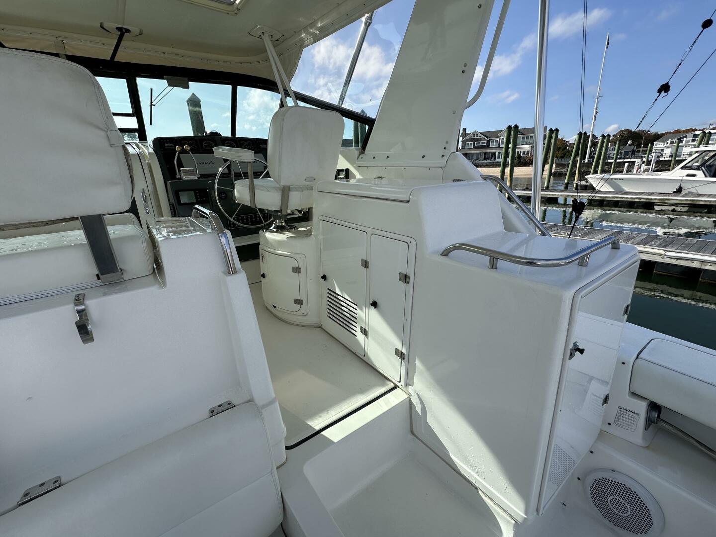 2001 Tiara Yachts 4300 Open - Image 7