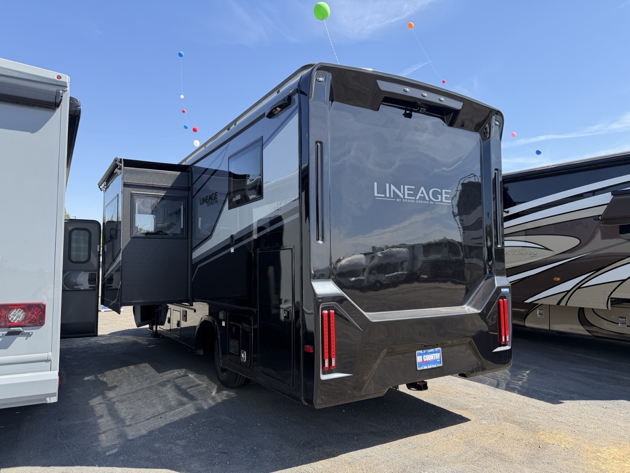 2026 Grand Design Lineage Series M 25TK - Image 2