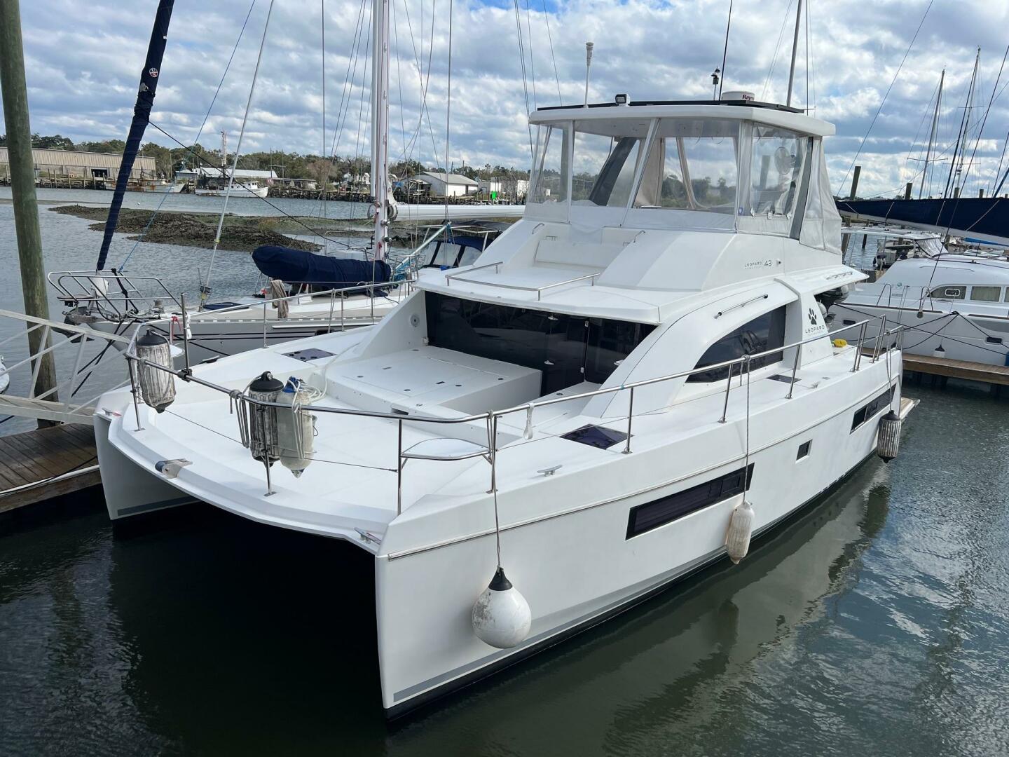 2018 Leopard 43 Powercat - Image 97