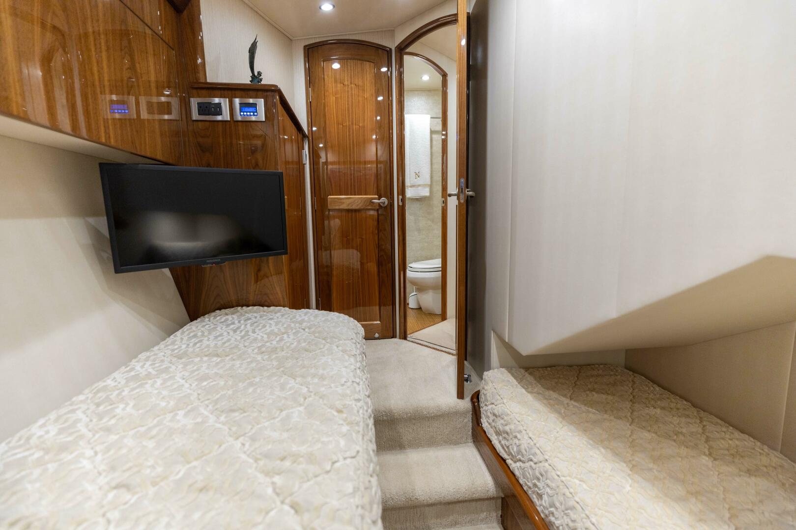 2018 Viking 62 Convertible - Image 23