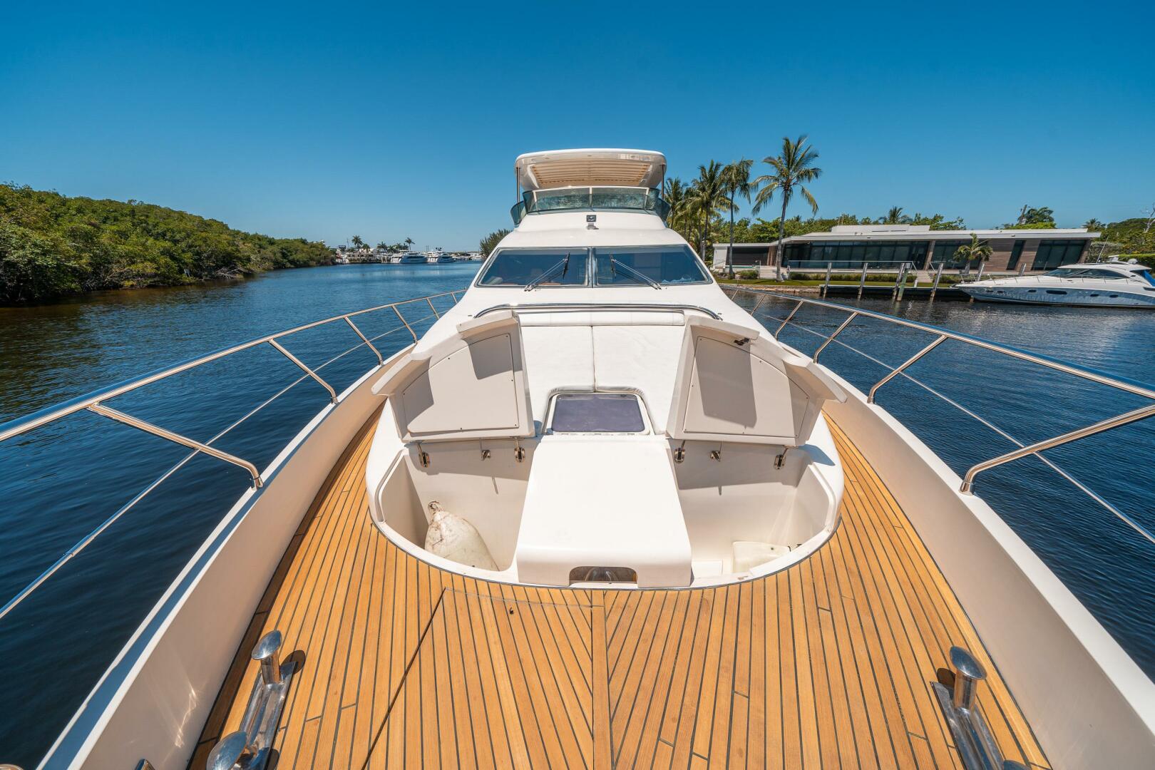 2010 Azimut 75 Fly - Image 21