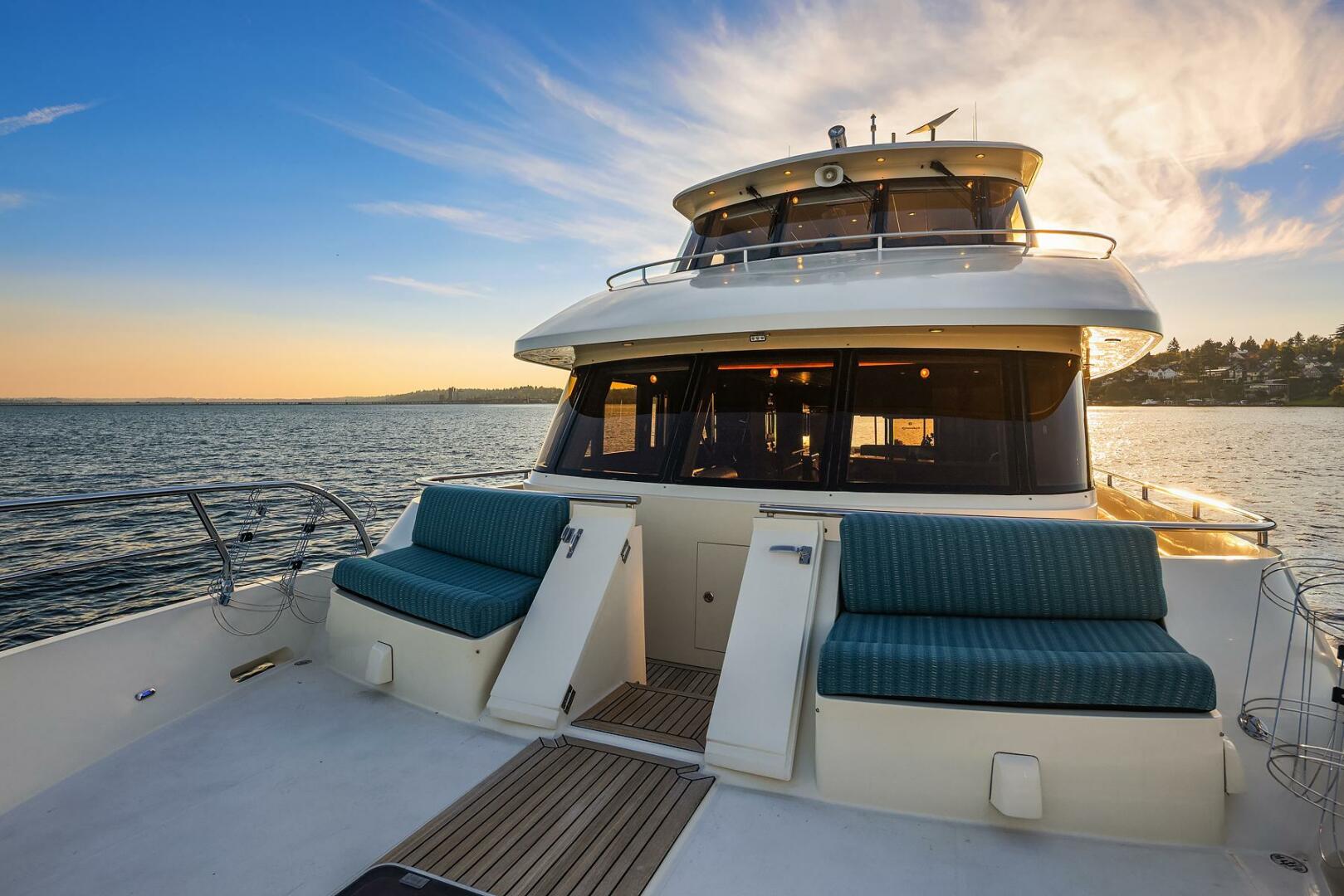 2014 Hampton 720 Skylounge LRC - Image 95