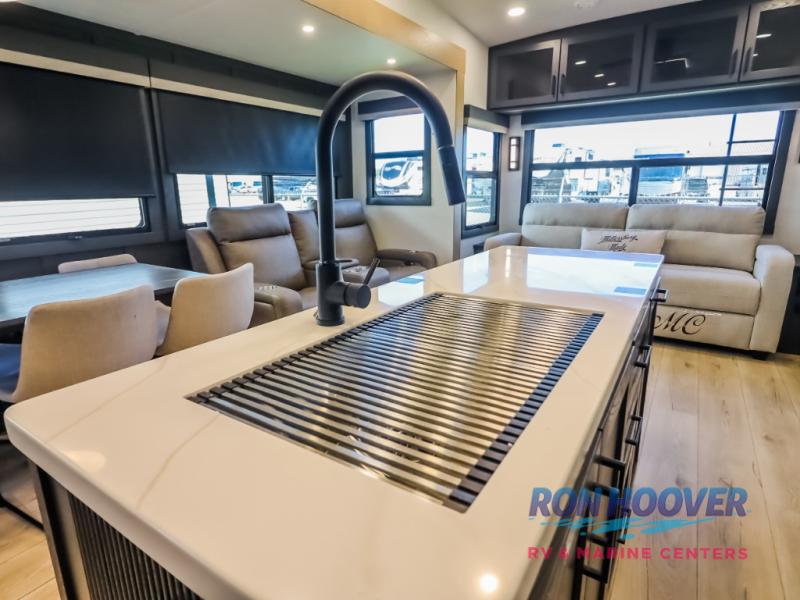 2026 FOREST RIVER 401CFB - Image 17