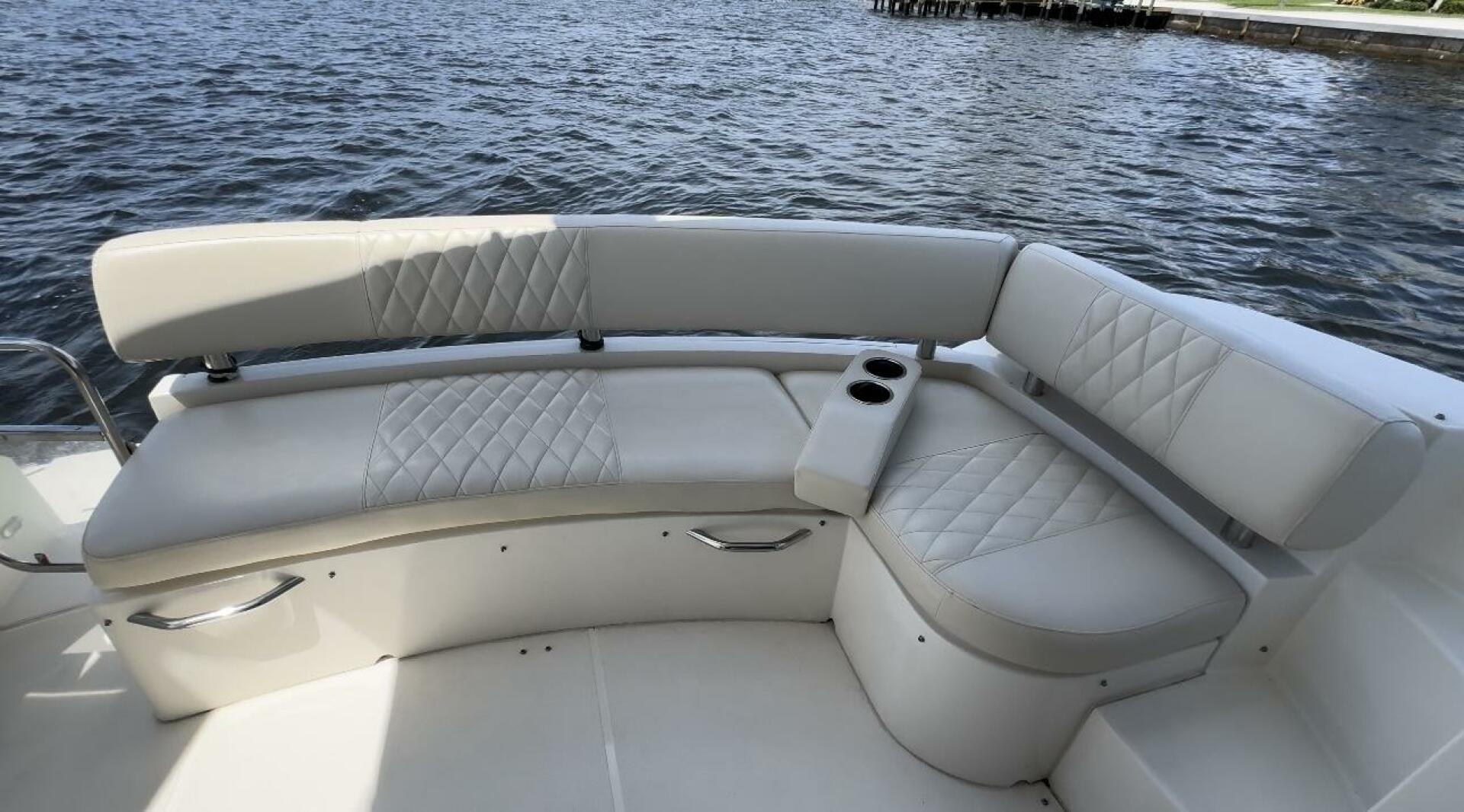 2017 Carver C40 - Image 11