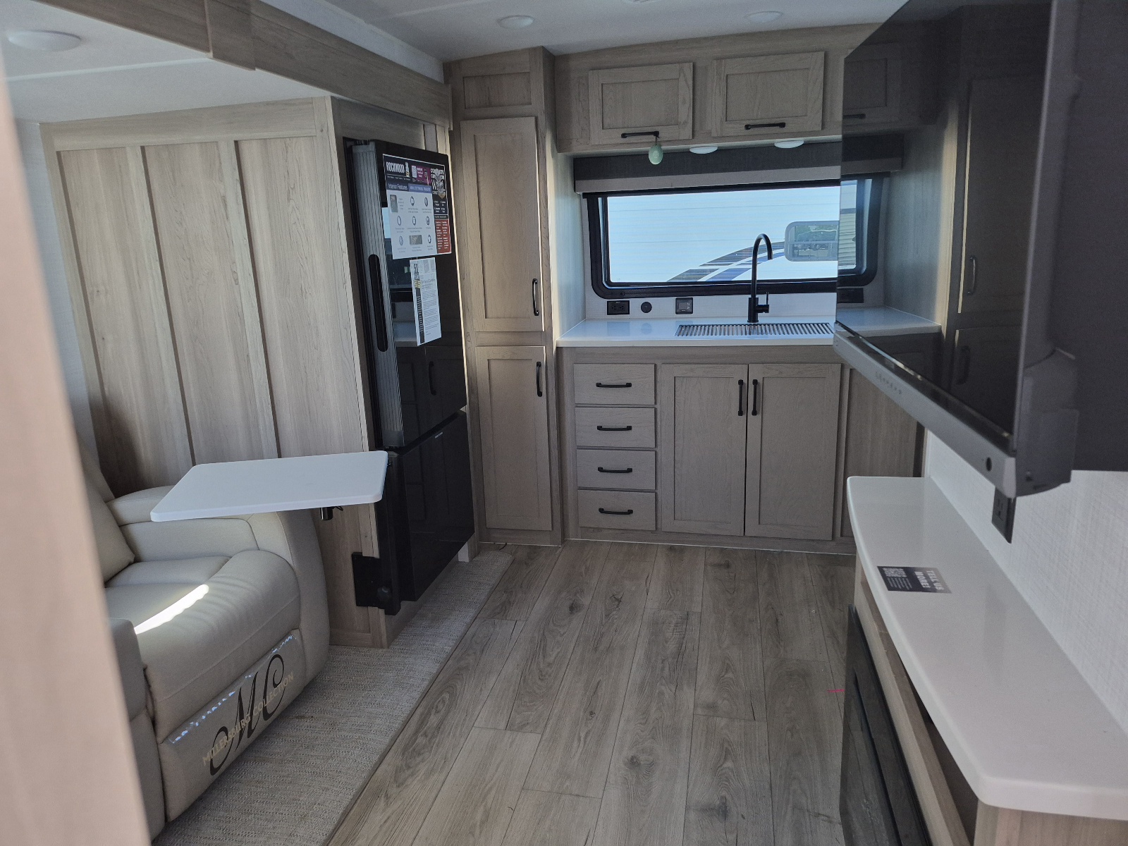 2025 Forest River Rockwood Mini Lite 2516S - Image 17