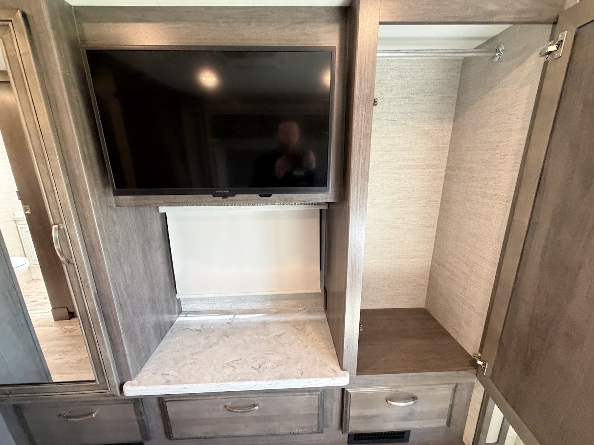 2022 JAYCO SENECA 37M - Image 39