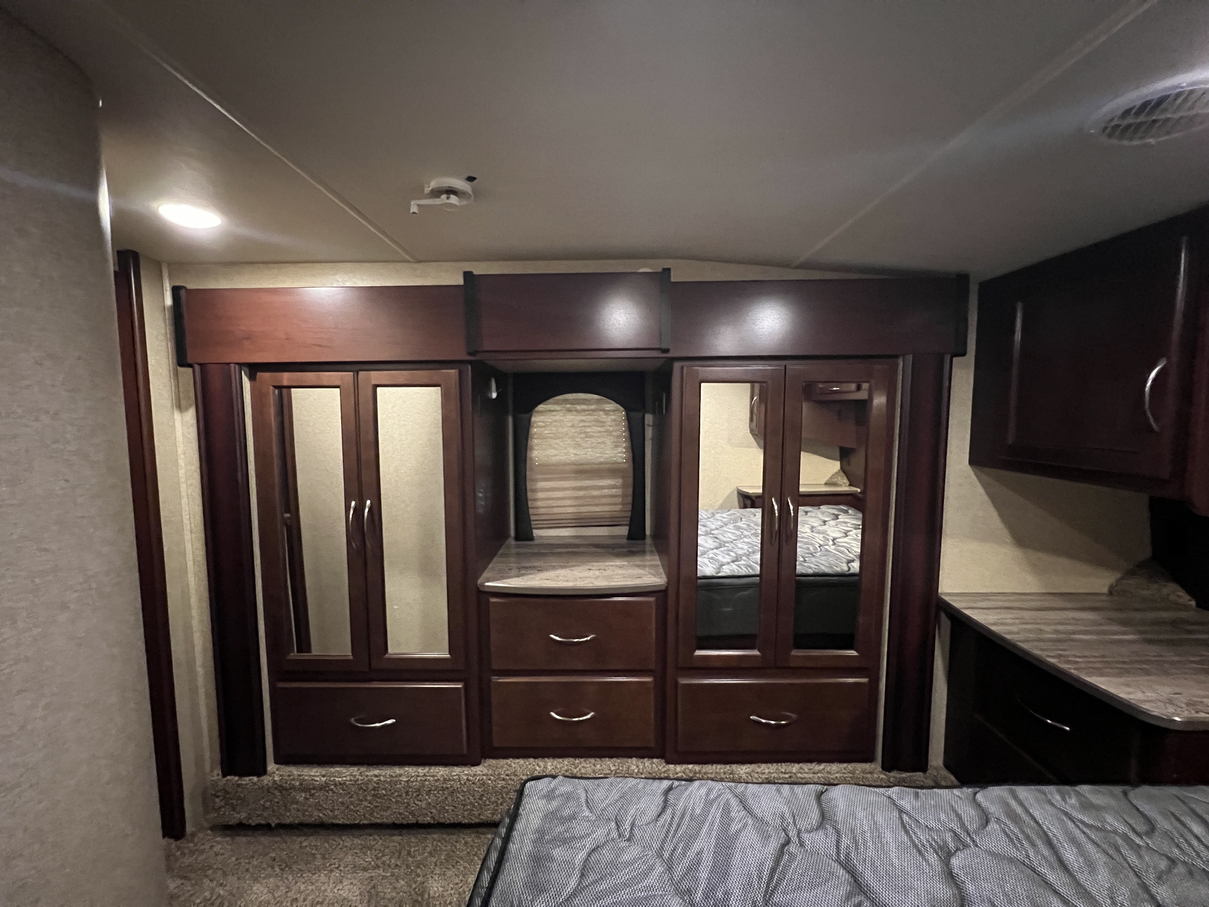 2014 HEARTLAND CYCLONE M-3100 - Image 19
