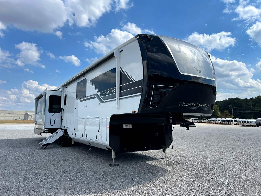 2027 JAYCO NORTH POINT 361RLBH - Image 1