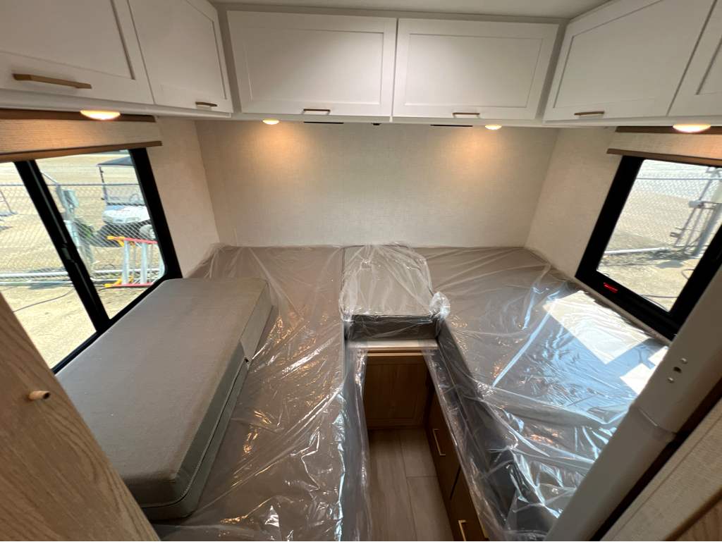 2026 THOR MOTOR COACH MAGNITUDE GZ25 - Image 22