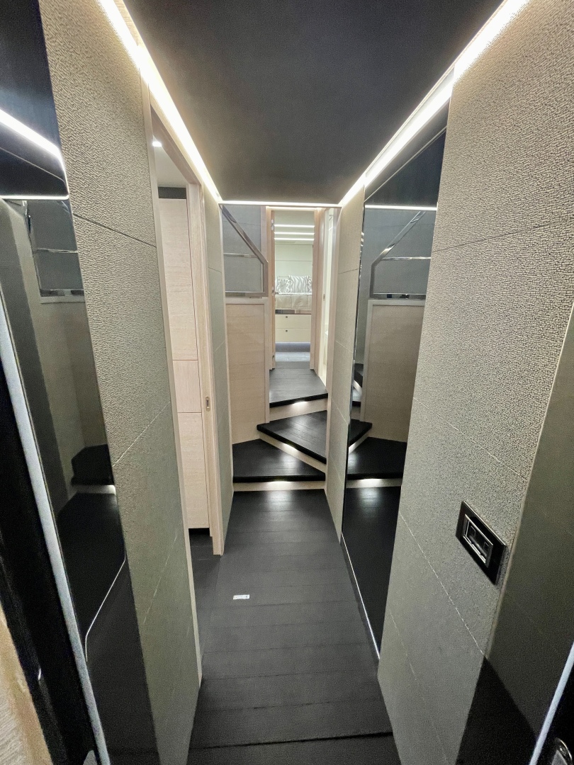 2021 Astondoa 66 Flybridge - Image 19