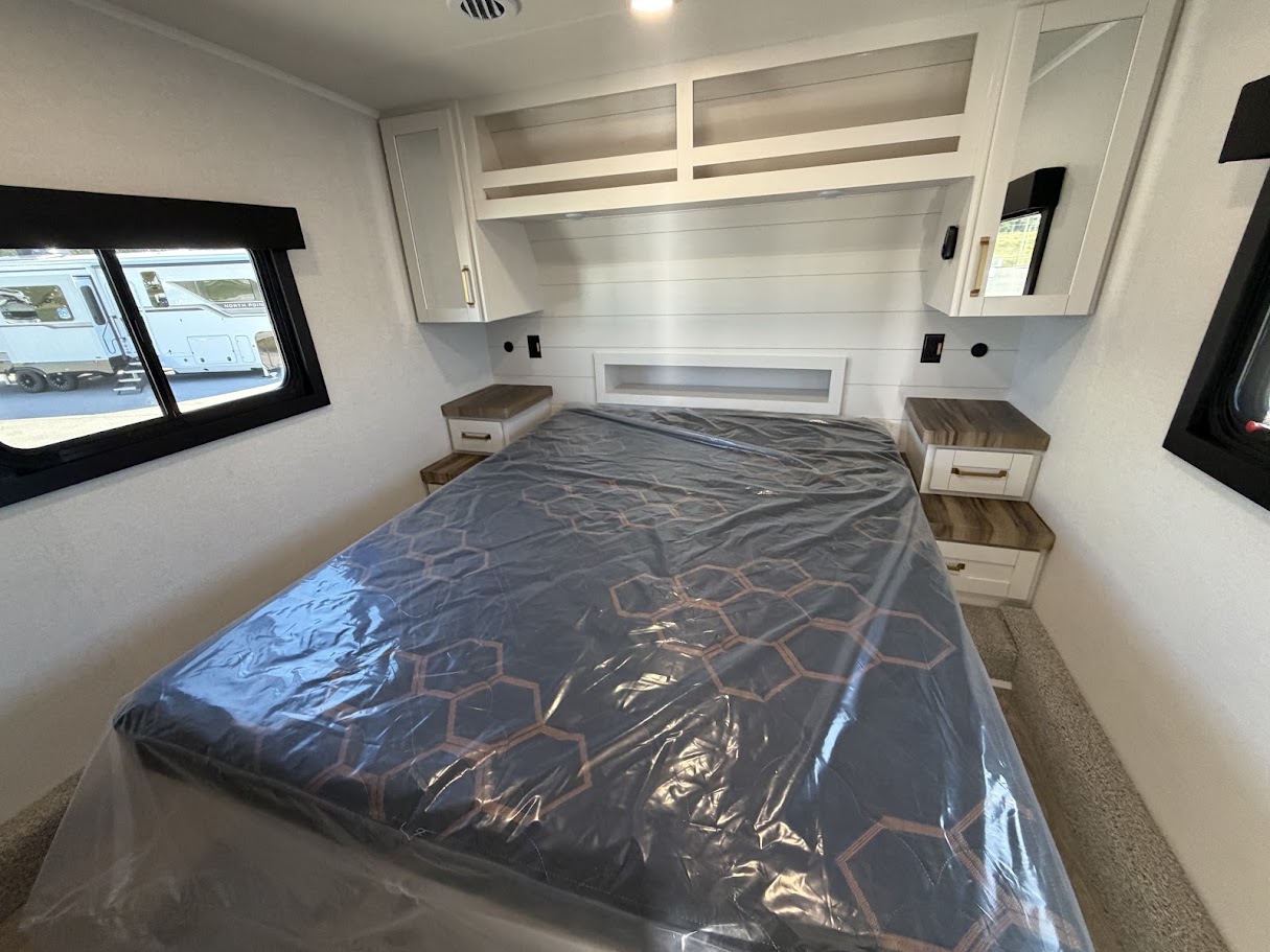 2027 JAYCO EAGLE 29RLC - Image 50