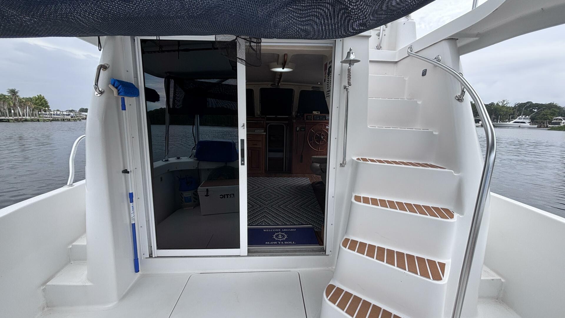 1998 Mainship 350 Trawler Base - Image 5