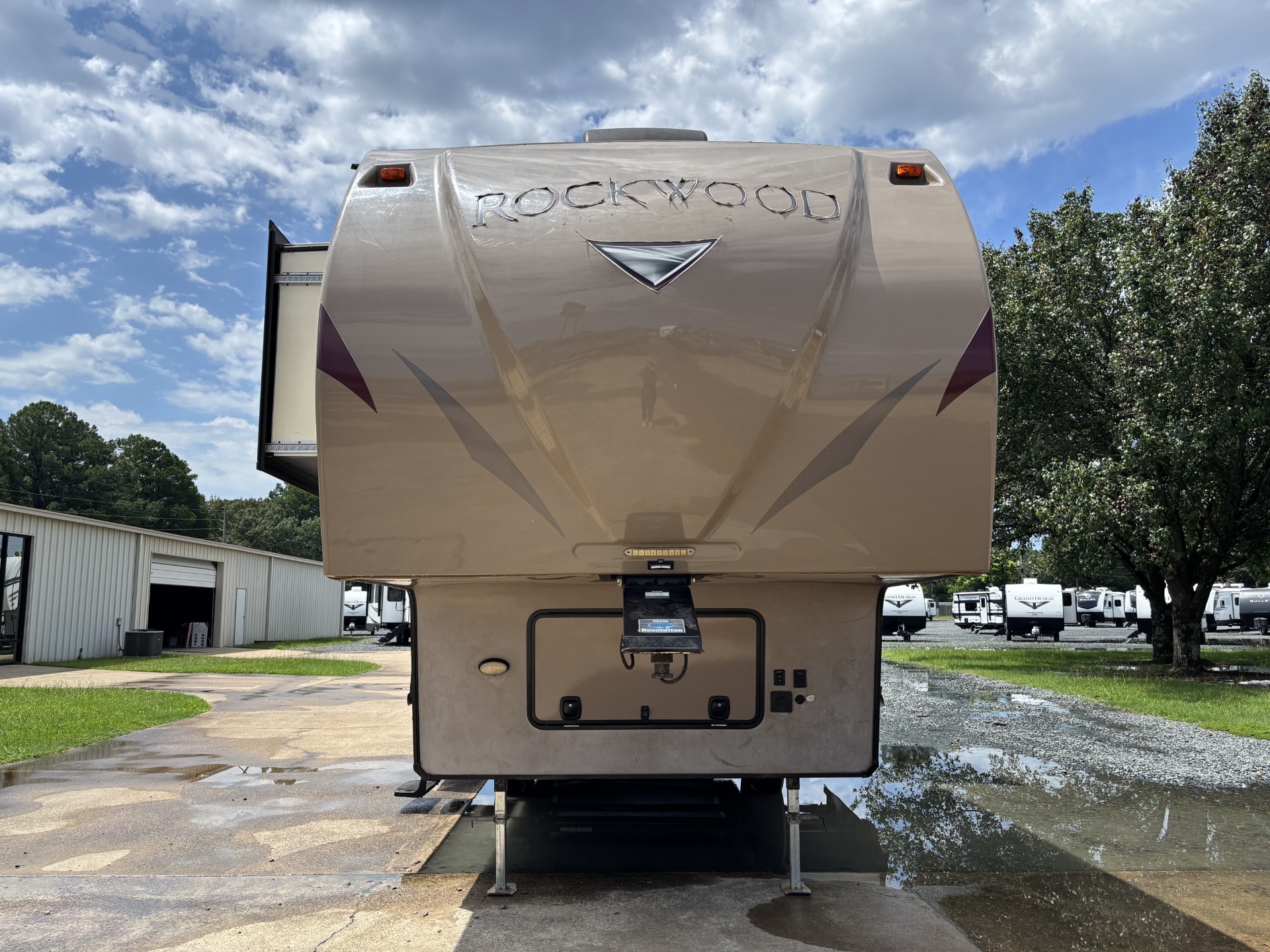 2018 Forest River Rockwood Ultra Lite 2650WS - Image 3