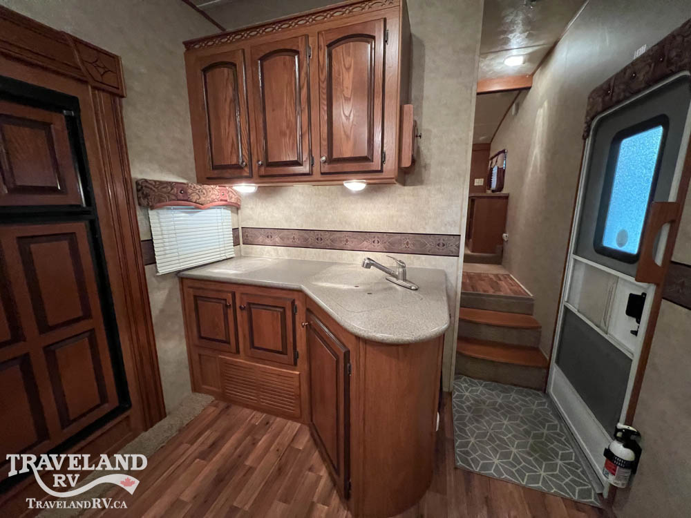 2012 FOREST RIVER SABRE 31CKTS - Image 13