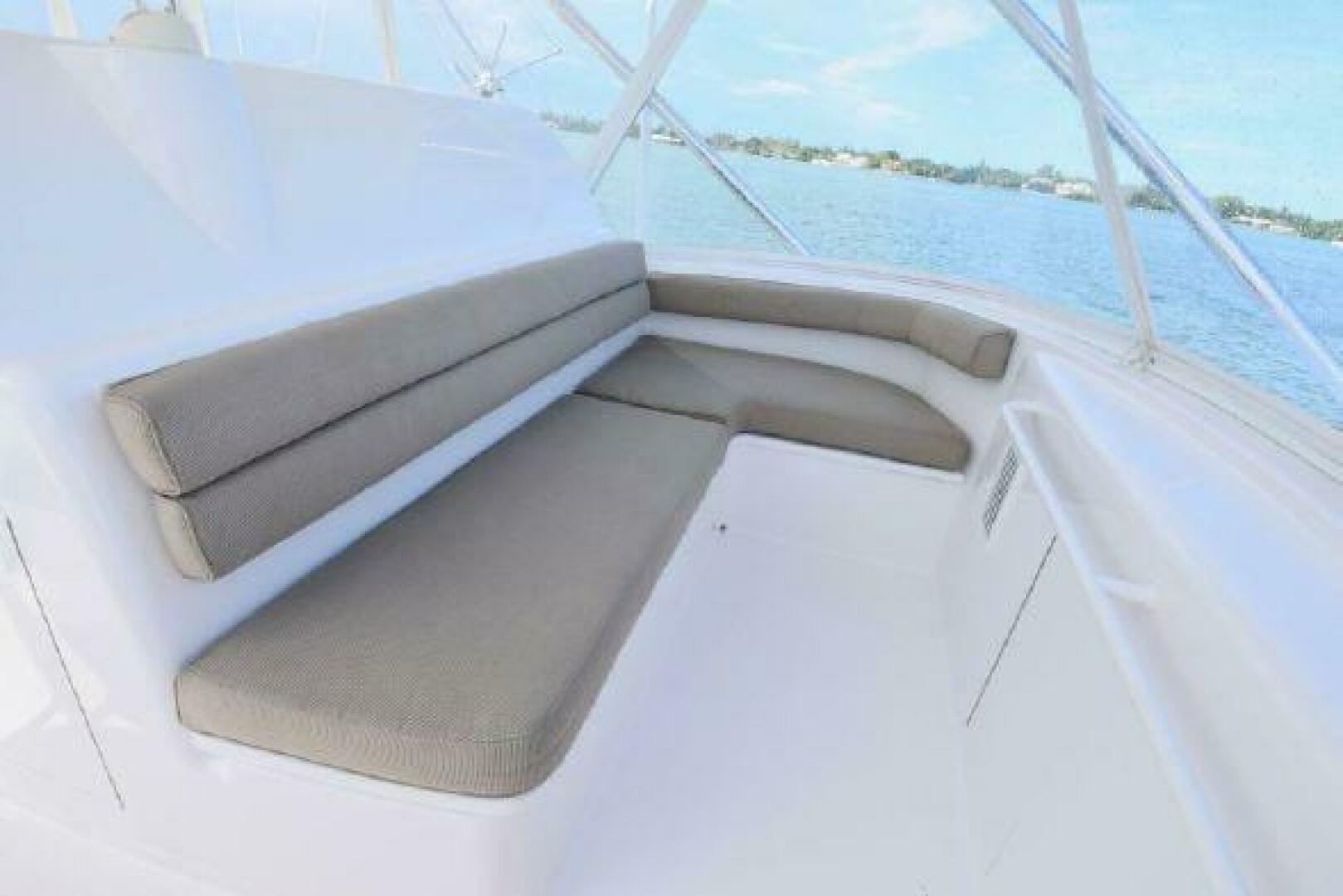 2013 Hatteras GT54 Base - Image 10