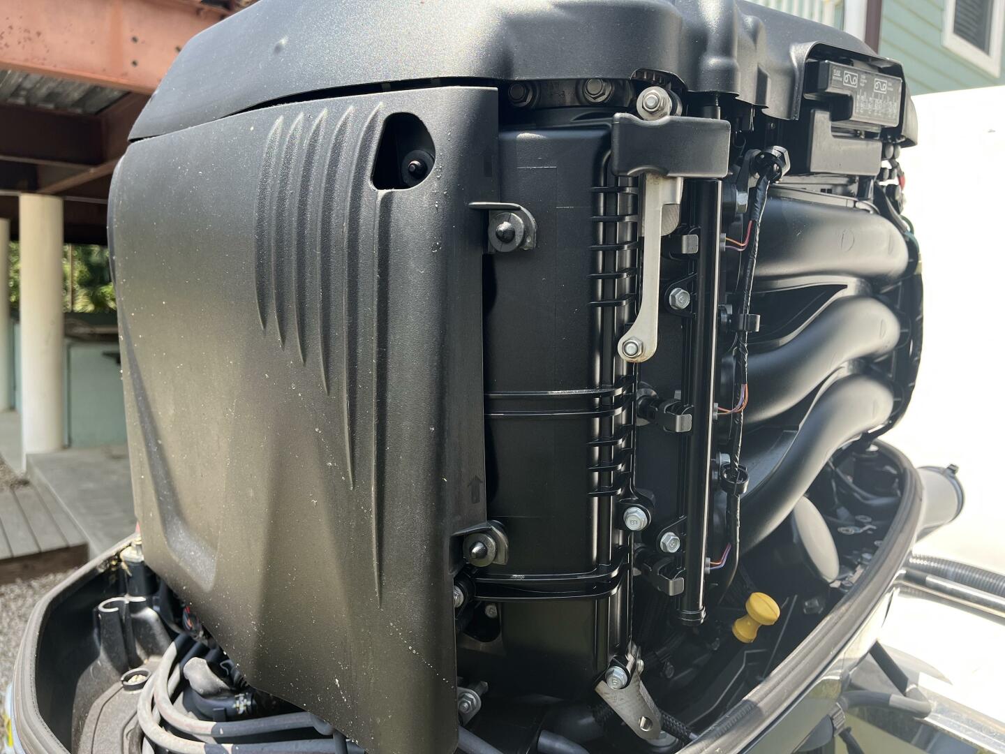 2015 Robalo R305 Walkaround - Image 14