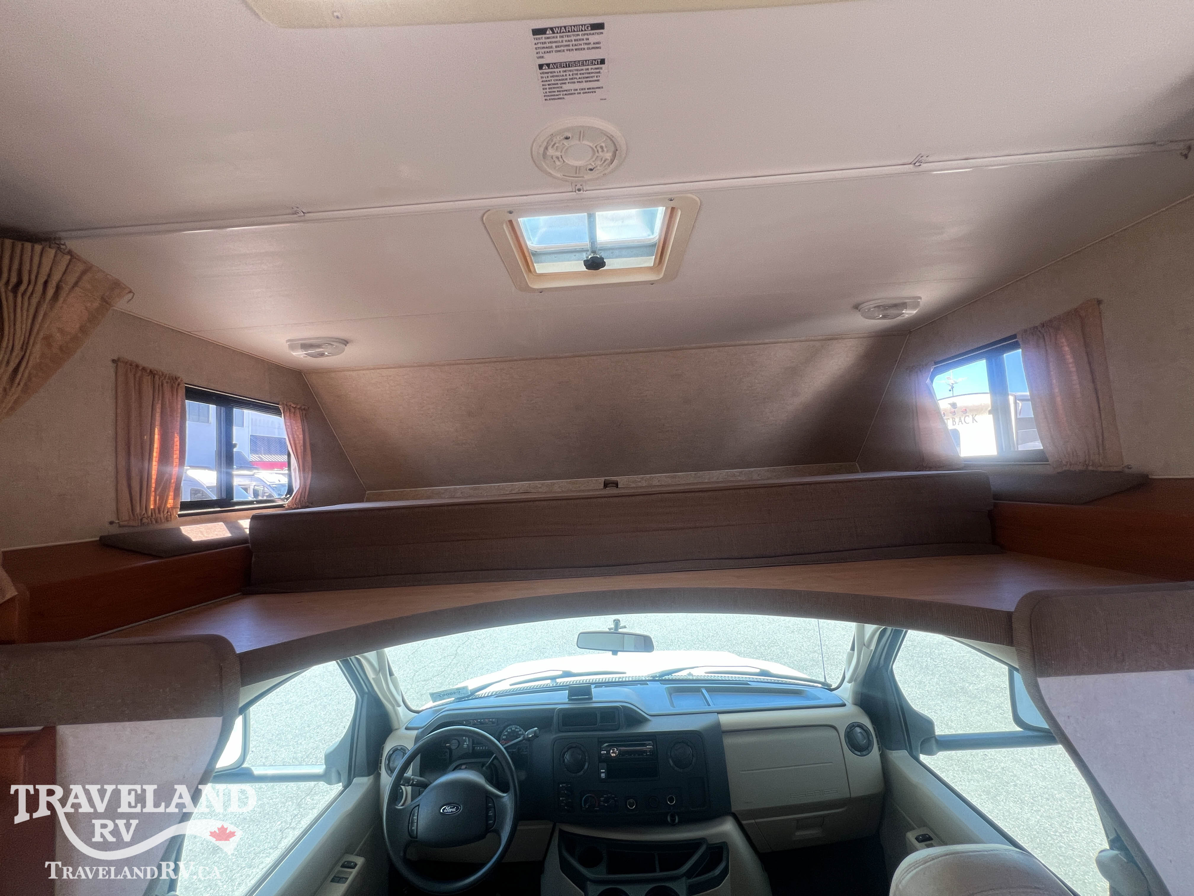 2010 TRIPLE E REGAL C21 HMS - Image 13