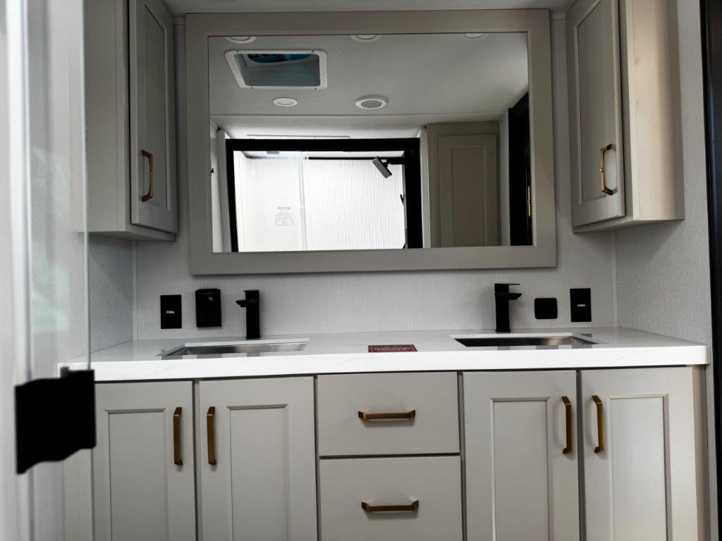 2027 Grand Design Solitude 390RK - Image 27