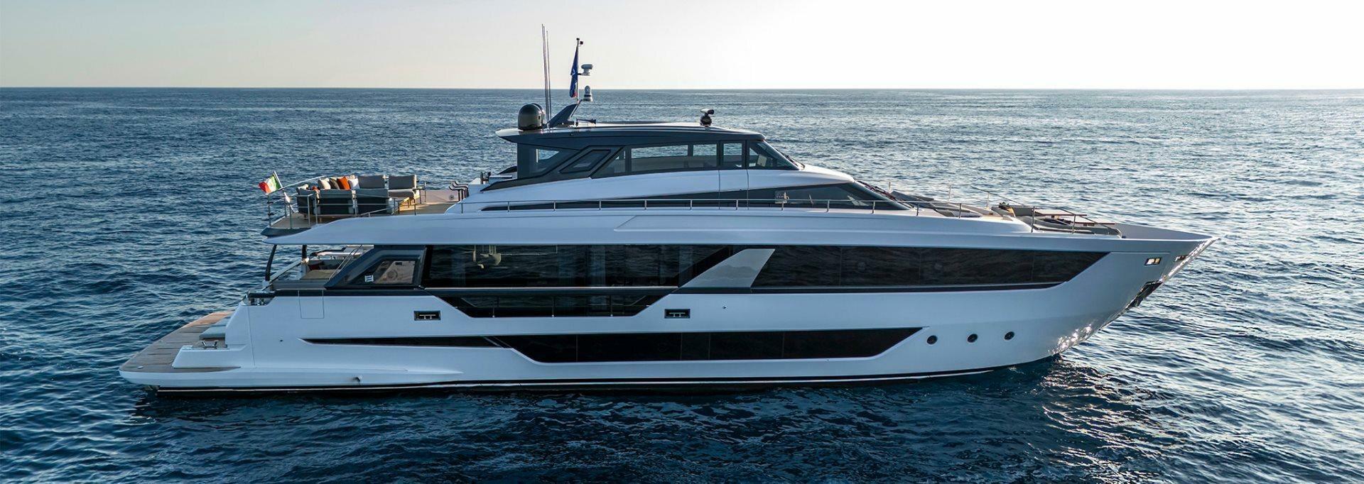 2022 Ferretti Yachts Skydeck - Image 2