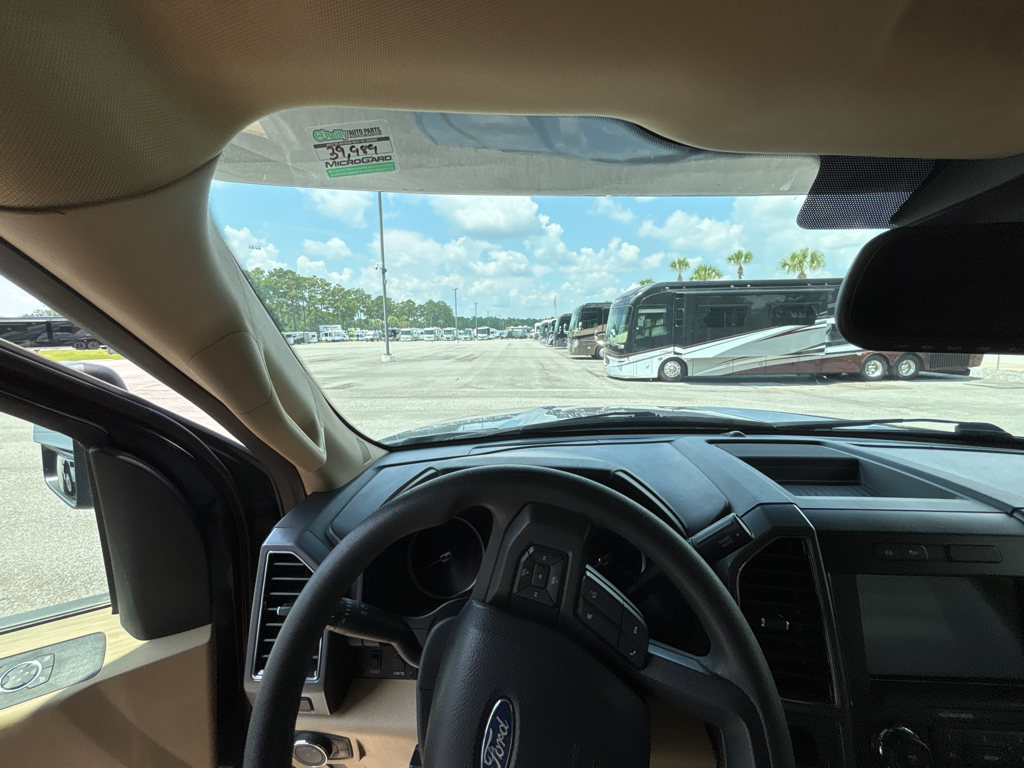 2021 Thor Motor Coach OMNI BH35 - Image 30