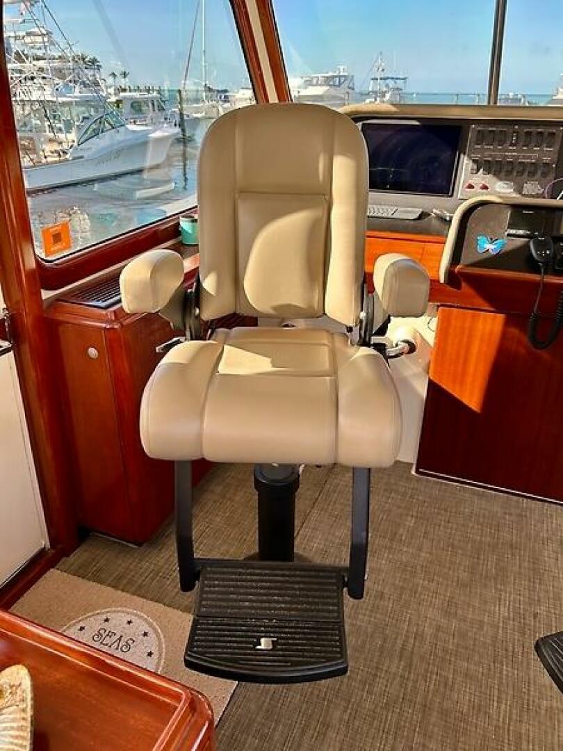 2006 Huckins 56 Linwood - Image 15