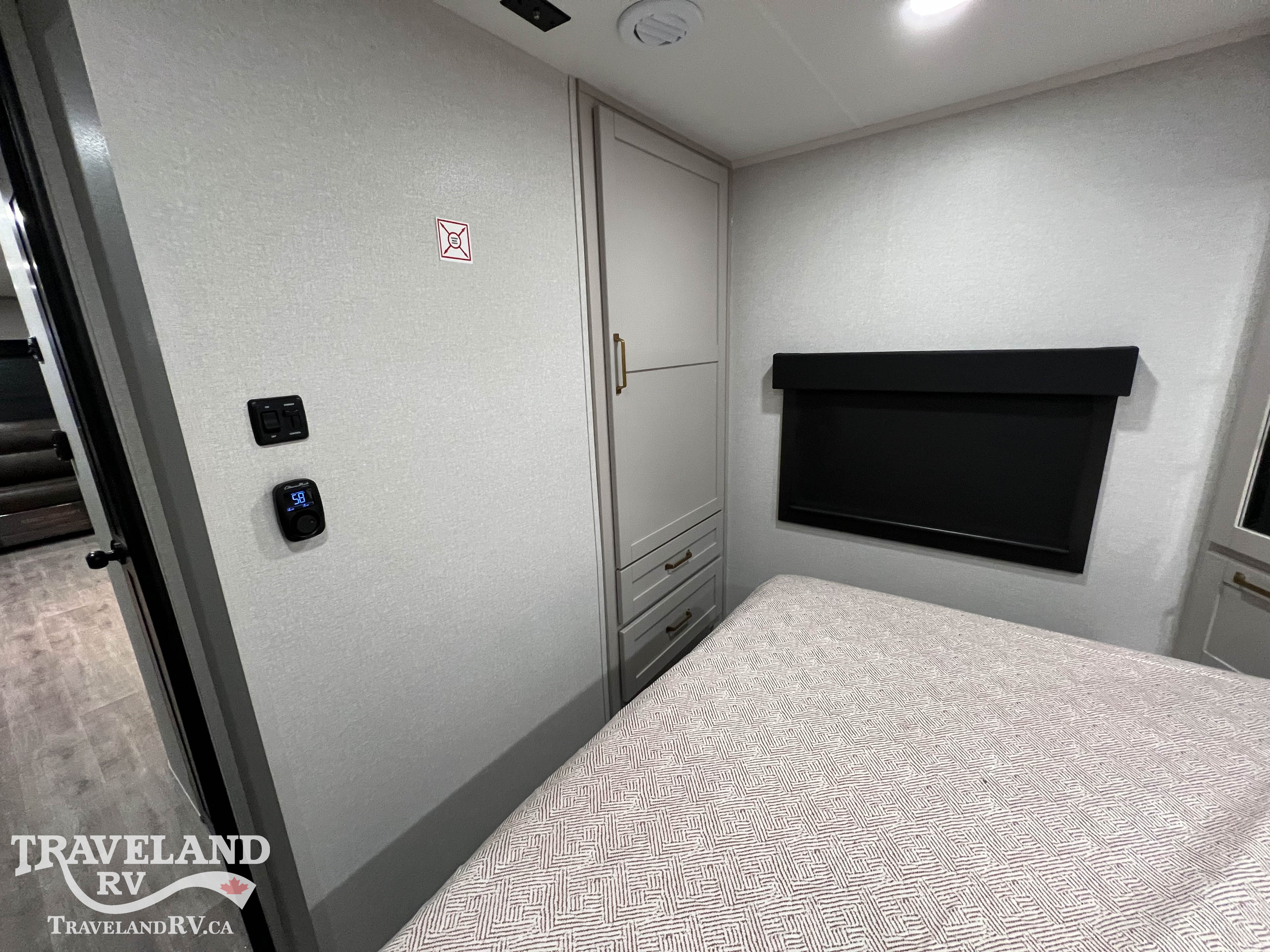 2026 Heartland Sundance Ultra-Lite 29RLBS - Image 32