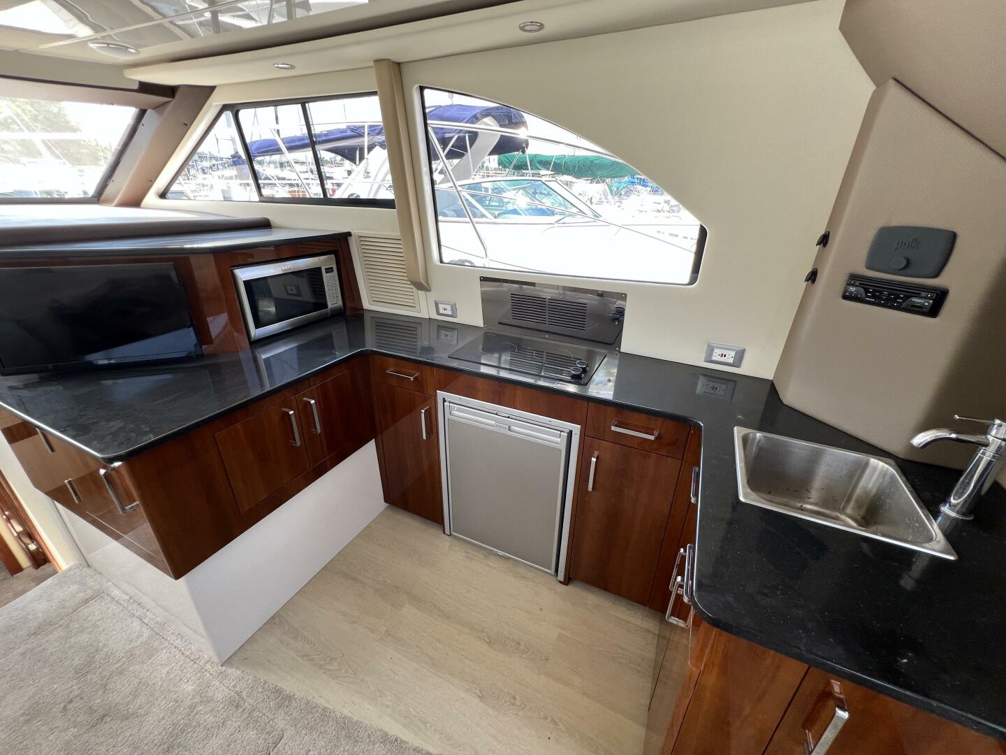 2016 Carver C34 Command Bridge - Image 32